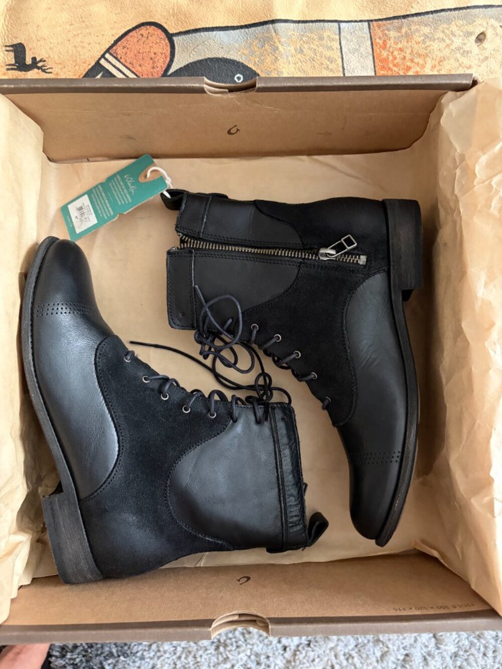 OluKai Nani Kamea Size 7 - Black